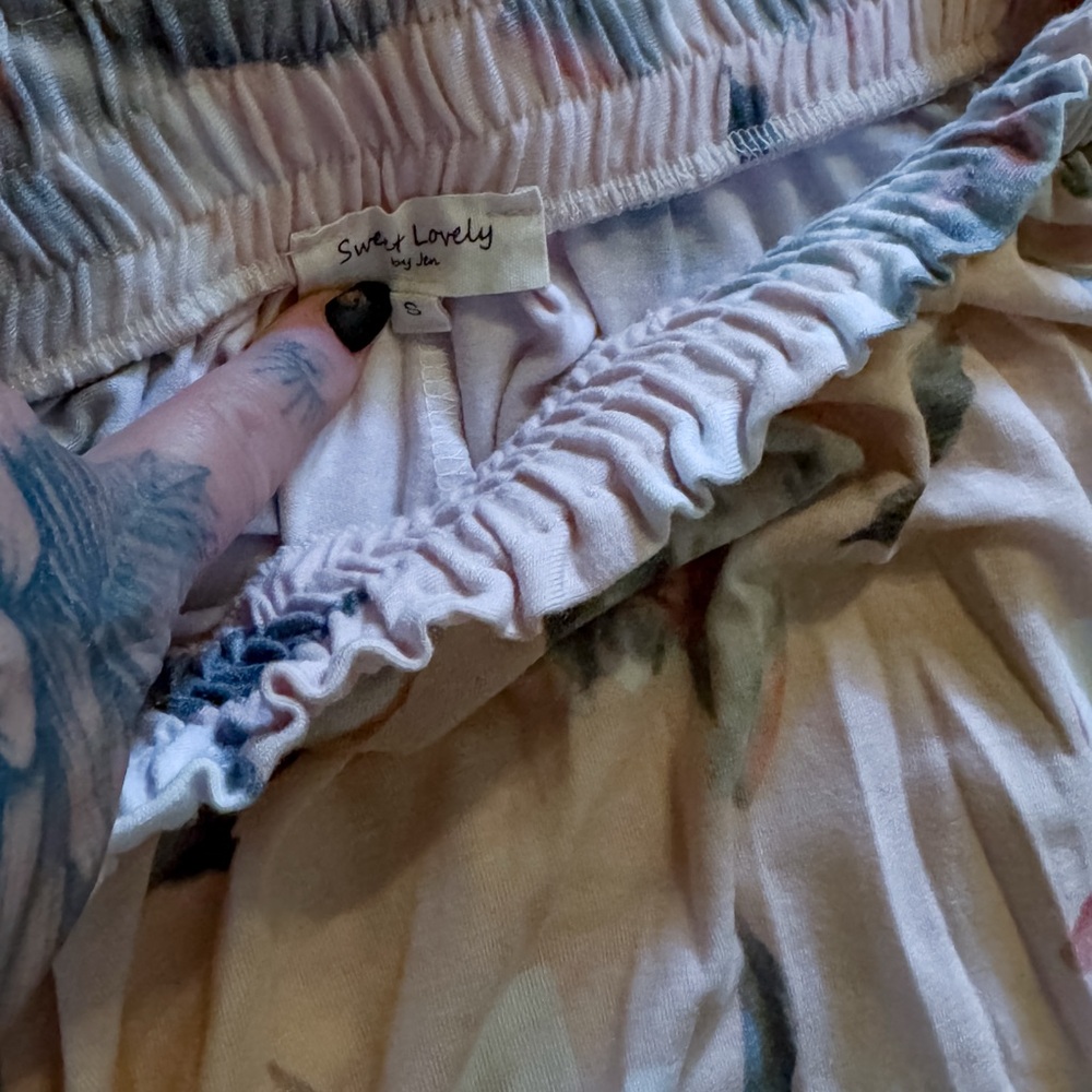 Sweet Lovely Floral Maxi Skirt in Soft Pink - Picture 5 of 7